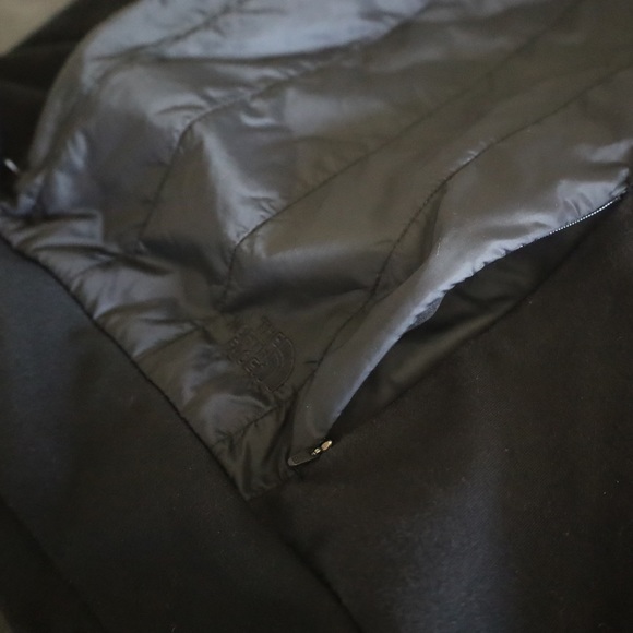 The North Face Women’s Flashdry Pullover, Black, Small - Picture 5 of 8